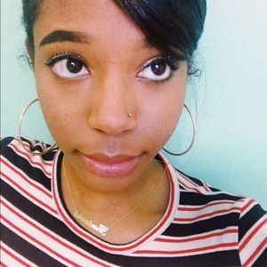 Meet your Posher, Therianna